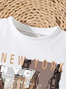 2 件套年轻男孩纽约风景印花白色 T 恤和蓝色休闲牛仔裤 - 彩色 - 查看 3