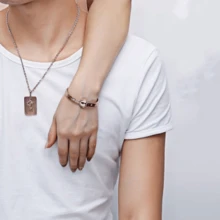 2pcs Projection 'I Love You' In 100 Languages Bracelet And Protection Shield Keychain Couple Jewelry Set, Titanium Steel Romantic Matching Gift For Birthday, Small Wrist, Emotional Memorial