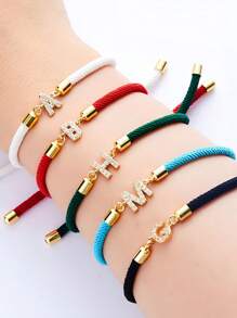 色彩缤纷的新款时尚字母手链，26个镶嵌锆石的字母，可调节编织绳手链，女士珠宝礼品