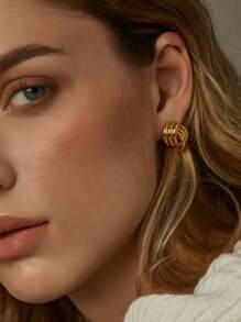 1 Paar minimalistisch stylischer, kreativ designter goldener Twist Kreis Ohrstecker, geeignet für den täglichen Gebrauch für Frauen