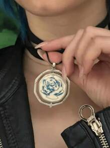 Lindo collar con colgante de rosa azul para Ekko y polvo Jinx, regalo de joyería único para mujeres y niñas, fanáticas de Jinx Ekko