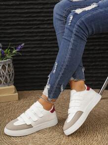 女式学院风新款钩环圆头厚底时尚运动鞋，多用途，适合户外休闲、日常散步 - 白色 - 查看 2