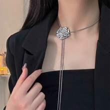 1pc Unique Stainless Steel Non-Fading Chain Metal Rose Necklace, Adjustable Length With Multiple Wearing Methods