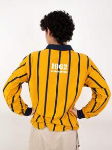 Jersey Retro Oficial Pumas UNAM 1962 para Hombre en Color Oro con Rayas Azul Marino, Camiseta Clásica de Fútbol Inspirada en el Uniforme Histórico del Club Universidad Nacional, Ropa Deportiva de Alta Calidad en Tela Inter (50% Algodón / 50% Poliéster), Diseño Vintage con Estilo Universitario, Ideal para Aficionados Auriazules que Valoran la Tradición, Jersey Coleccionable para Uso Casual o Día de Partido, Prenda Oficial para Fanáticos de Pumas UNAM y Amantes del Fútbol Retro - Dorado - Ver 3