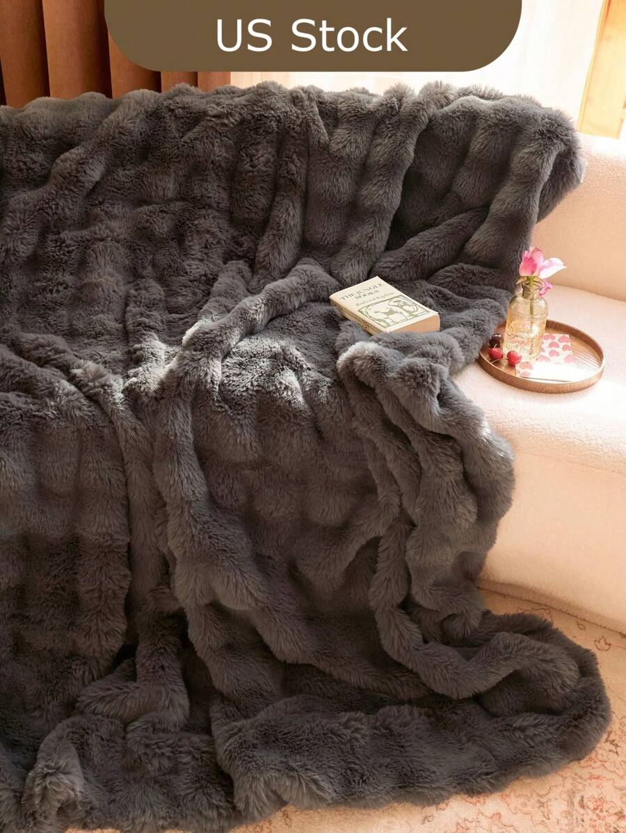 Faux Fur Shaggy Blanket Soft Fluffy Throw For Couch, Cozy Faux Rabbit Fur Bedspread For All Season, Aesthetic Plush White Decor Machine Washable - màu đen - Xem 1