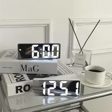 SOKANY 1pc Simple Mirror Alarm Clock, High-Definition Smart LED Clock, With Temperature Display, Adjustable Brightness, Voice Control Function, 12/24 Hour Clock, USB And Battery Power Supply-Suitable For Desktop Clock, Bedside Digital Alarm Clock, Perfect Choice For Desktop And Bedroom Decoration.