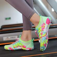 Scarpe da acqua mimetiche da donna, leggere e antiscivolo, calzini acquatici a piedi nudi, adatte per spiaggia, vacanza, campeggio, festa, nuoto, pesca