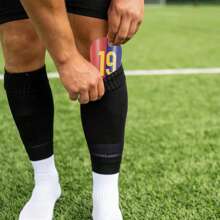 1 par de protectores de espinilla talla grande gruesos con impresión de número de árbitro de fútbol mini para adultos