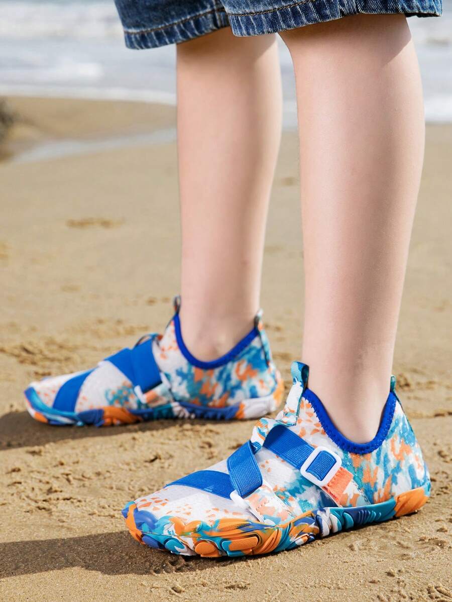 1 Pair Kids Adjustable Strap Easy On/Off Slip-On Water Shoes & Sandals, Suitable For Beach, Swimming, Creek Playing - Blue and White - View 1