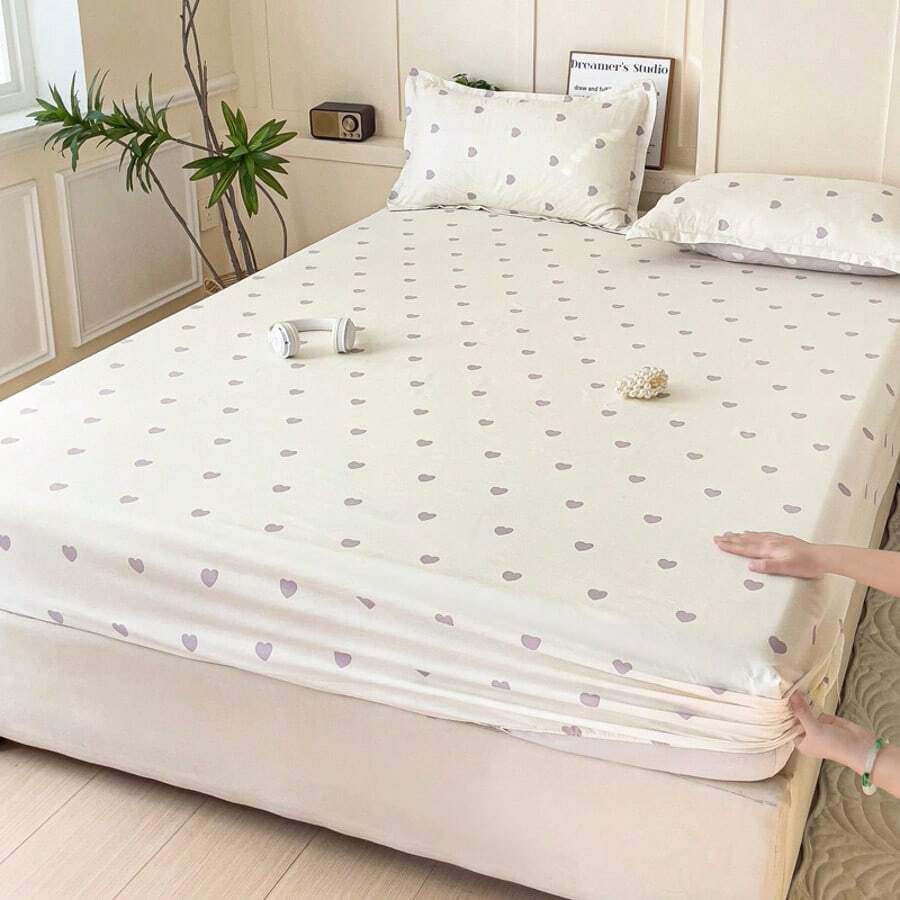 1pc Soft & Skin-Friendly Heart Printed Fitted Sheet - Love Gray - View 1