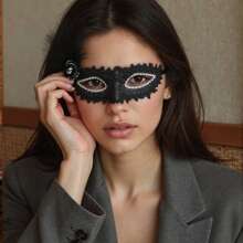 Sanrio 1pc Carnival Party Mask, Masquerade Mask For Women, Feathered Princess Mask For KTV, Pool Party, Sexy Half Face Mask, Costume Mask