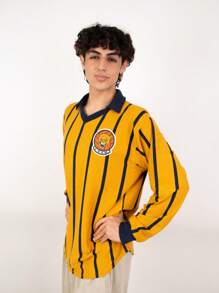 Jersey Retro Oficial Pumas UNAM 1962 para Hombre en Color Oro con Rayas Azul Marino, Camiseta Clásica de Fútbol Inspirada en el Uniforme Histórico del Club Universidad Nacional, Ropa Deportiva de Alta Calidad en Tela Inter (50% Algodón / 50% Poliéster), Diseño Vintage con Estilo Universitario, Ideal para Aficionados Auriazules que Valoran la Tradición, Jersey Coleccionable para Uso Casual o Día de Partido, Prenda Oficial para Fanáticos de Pumas UNAM y Amantes del Fútbol Retro - Dorado - Ver 4