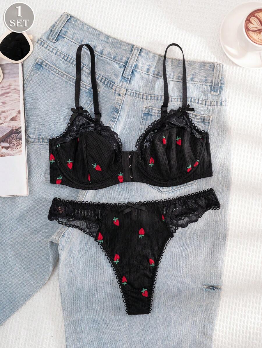 1set Women Solid Color & Strawberry Print Lace Front Closure Comfortable Lingerie Bra And Panty Set - Black - View 1