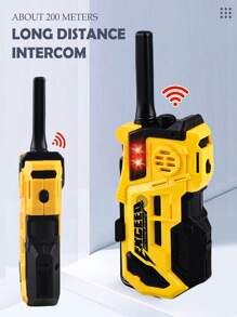 2 件仿真儿童对讲机玩具，200 米远程无线通信，室内/户外互动教育游戏，适合男孩和女孩，部分配件随机包含，不含电池，附有儿童证书