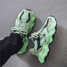 Men's Casual Sports Thick Sole Shoes, Fashionable Breathable Lightweight Lace-Up Walking Sneakers, Green, Perfect For Valentine's Day - Green - View 3