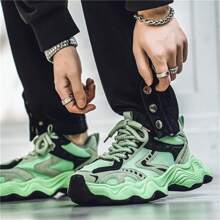 Men's Casual Sports Thick Sole Shoes, Fashionable Breathable Lightweight Lace-Up Walking Sneakers, Green, Perfect For Valentine's Day - Green - View 7