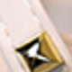 Màu be