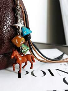 复古马骰子钥匙扣包饰新款时尚三角形不对称骰子手机壳包包汽车钥匙圈吊坠 - 咖啡 - 查看 2