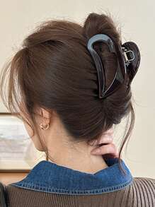 Thickened Luxurious Niche High-End French Style New Occipital Elegant Bun Maker Hair Clip, Heart Shaped Hair Claw Hair Accessory