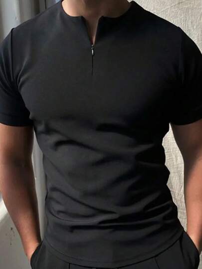 男士休闲设计圆领半拉链短袖 T 恤上衣，纯黑色，夏季服装
