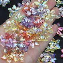 100 piezas de cuentas perforadas de material de resina de 24mm con formas mixtas al azar de rosas de colores, colas de pez, mariposas y flores, adecuadas para hacer artesanalmente pulseras, collares, pendientes, accesorios de moda, decoración de ropa y suministros para la fabricación de joyas