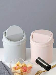 Papelera de escritorio mini con tapa, papelera de escritorio de plástico con diseño de tapa oscilante para evitar fugas de olores, usada para guardar cáscaras de frutas y recortes de papel en el escritorio para mantener el orden, para el baño, el escritorio de la oficina en casa, la mesa de café, la oficina, la sala de estar, el estudio