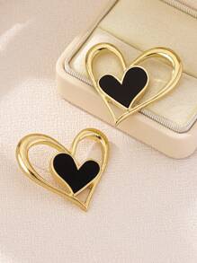 1 Pair Minimalist Fashionable Hollow Leopard Print Heart Drop Earrings, Versatile European & American Style - Black - View 3