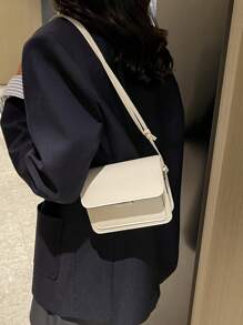 1pc Pu Fashion Bag For Girl Ins Versatile Wide Strap Small Square Bag Fashionable Retro Shoulder Messenger Bag, Candy Color Solid Color Bag, Flip Magnetic Buckle Design, Spliced Chain Shoulder Strap, Suitable For Girls' Daily Use, Travel, Fashionable And Versatile Square Bag Shape, It Is A Good Choice For Giving Gifts - Solid Color Crossbody Bag - View 6