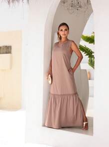 Vestido Longo Feminino Regata em Linho com Elastano, Forrado, com Babado, Detalhe em Gripir e Fenda Lateral - Elegante, Casual e Clássico para o Verão