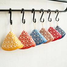 1pc/2pcs Set Of Cute Triangular Floral Embroidered Pot Holders, Heat Resistant For Cooking Pots, Pans, Skillets, Thickened Insulation With Hanging Loop