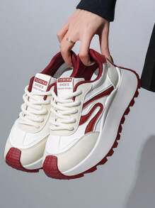 1 para koreańskich grubych trampek damskich, platforma, codzienne buty sportowe na wiosnę 2025 r.