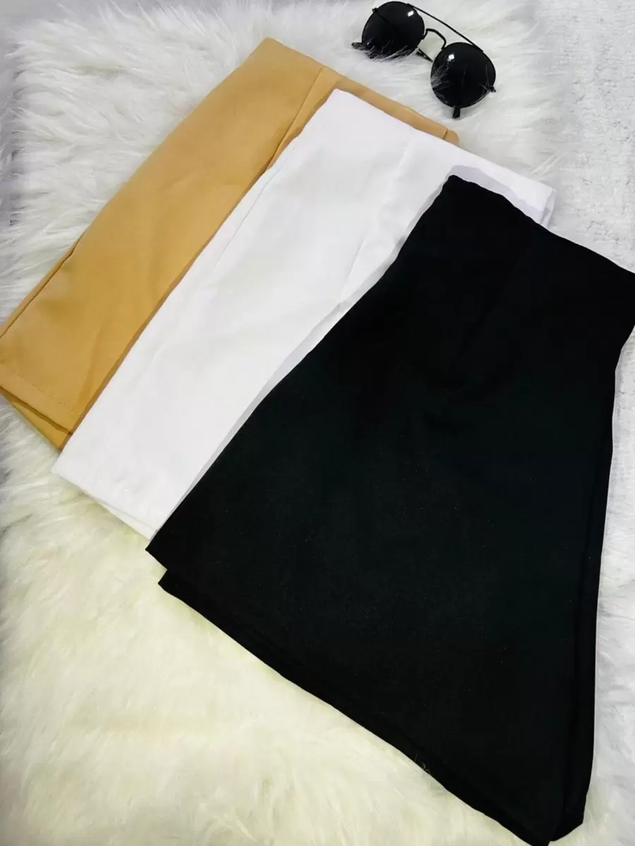 Kit Of 3 New Fashion Tailored Social Shorts 2025 - 黑與白 - 查看 1