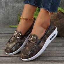 Zapatos casuales de plataforma con hebilla de metal para mujer talla grande, nuevo modelo primavera otoño 2024