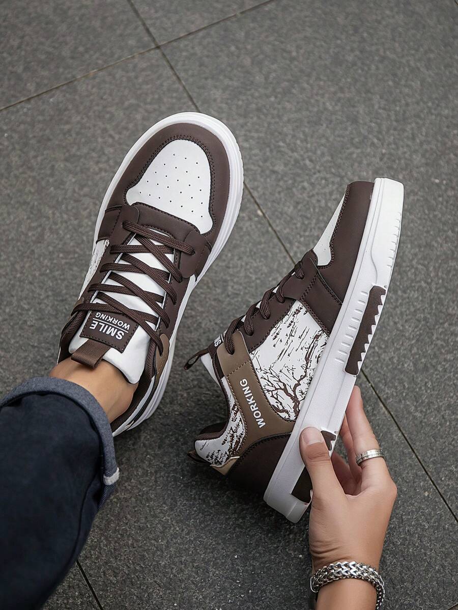 Men's Forest Pattern Fashionable Sky Blue Contrast Color Splicing Comfortable Skateboard Shoes, Niche Design College Style Lace-Up Retro Versatile Sneakers
