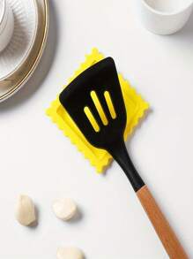 Cute Cartoon Biscuit-Shaped Silicone Spoon Rest - Heat Resistant & Anti-Scald Kitchen Mat For Soup Spoons, Cute Mushroom Decor Spoon Holder Dish, Suitable For Cooking Spoon, Spatula, Kitchen Decor, Warm Housewarming Gift - Multicolor - View 5