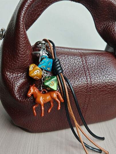 Vintage Horse Dice Keychain Bag Charms New Stylish Triangle Asymmetric Dice Phone Case Bag Car Key Ring Pendant