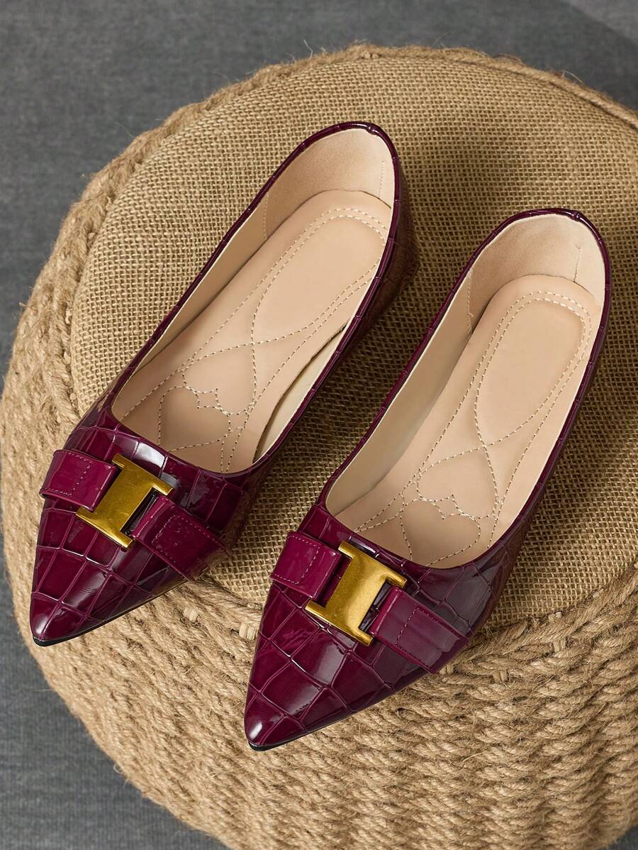 WHDXY Women's Pointed Toe Flattering Flat Shoes, Soft Bottom Shallow Flat Heel Comfy Loafers With Chain & Stone Texture, Slip-On Casual Flats, Soft Leather Non-Fatiguing, Match Dress For Office Commute Mature Chic - Màu Đỏ Sâu - Xem 1