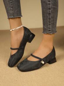 Damen einfache Blumen Flache Loafer für den Alltag, exportierter englischer Stil schwarze Perlenpumps mit Schnürung und hohem Absatz