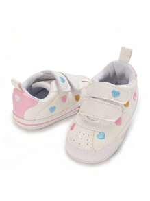 0-1 岁婴儿女孩春秋款橡胶底学步鞋心形鞋