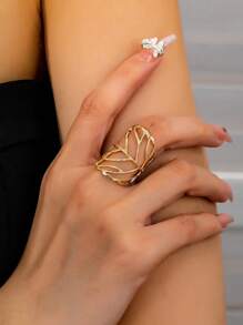 1 件优雅简约镂空金属叶设计戒指，百搭高端美学，适合日常佩戴