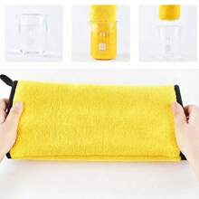 1pc Multi Color Coral Fleece Super Soft And Absorbent Pet Towel - Perfect For Cats And Dogs, Moderate Thickness, Suitable For Multiple Seasons - Multicolor - View 4