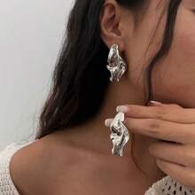 2pcs Chic Personalized Creative Metal Asymmetrical Abstract Leaf Stud Earrings, Retro Minimalist - Silver - View 9