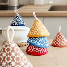 1pc/2pcs Set Of Cute Triangular Floral Embroidered Pot Holders, Heat Resistant For Cooking Pots, Pans, Skillets, Thickened Insulation With Hanging Loop