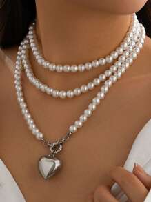 1 pieza Collar multicapa con colgante de corazón hueco de perla, gargantilla versátil