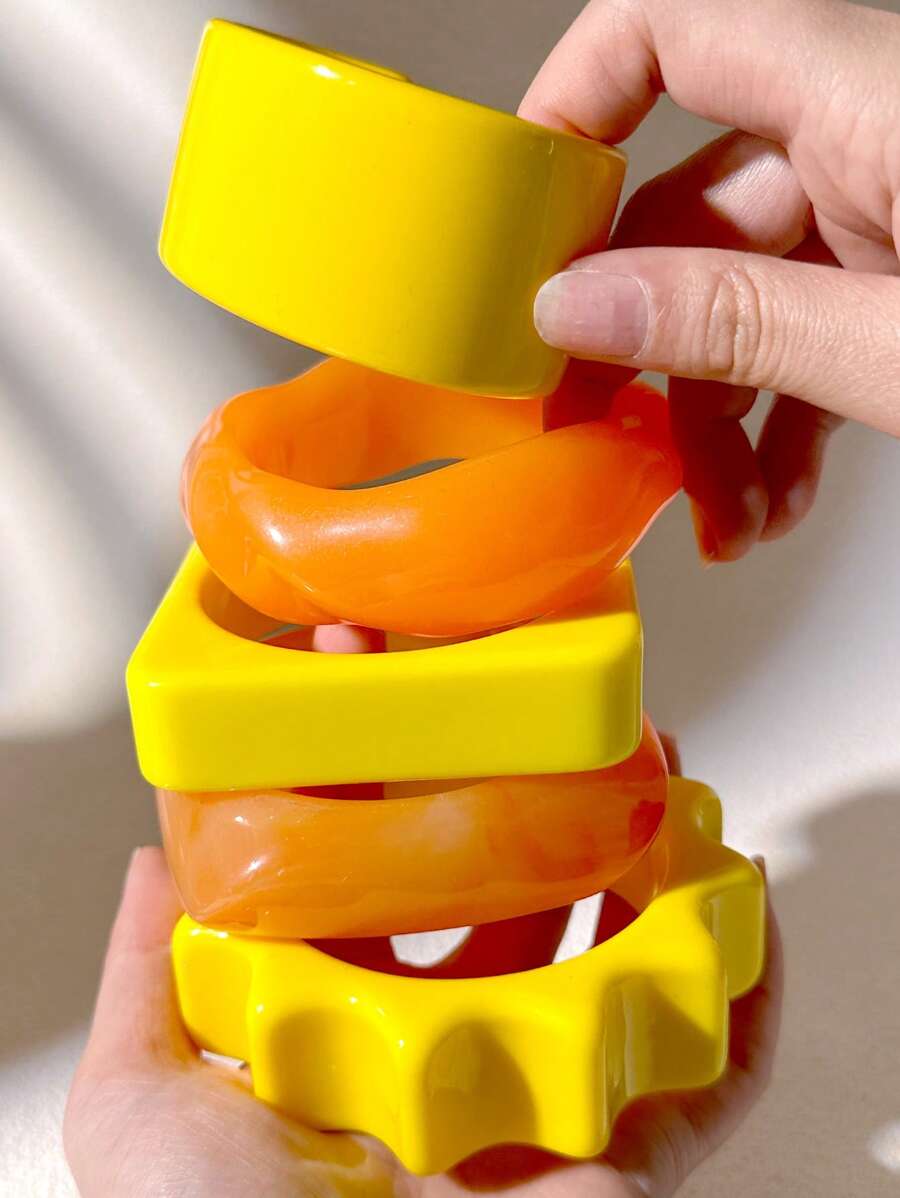 1pc Fashionable Bestselling Asymmetric Resin Bracelet, Suitable For Women Everyday Wear And Party