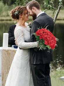 1/3/5 Piezas de Rosas Artificiales Rojas, Ramos de Boda de Rosas Rojas Falsas, Rosas de Espuma con Toque Realista, Flores de Rayón para Decoración de Bodas, Ramos de Rosas Realistas con Tallos Largos, Adecuados para el Día de San Valentín, Familia, Decoración de Bodas y Fiestas.