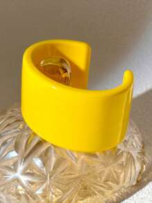 1pc Fashionable Bestselling Asymmetric Resin Bracelet, Suitable For Women Everyday Wear And Party