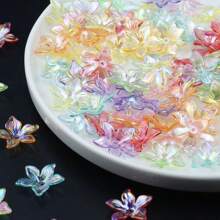 100 piezas de cuentas perforadas de material de resina de 24mm con formas mixtas al azar de rosas de colores, colas de pez, mariposas y flores, adecuadas para hacer artesanalmente pulseras, collares, pendientes, accesorios de moda, decoración de ropa y suministros para la fabricación de joyas