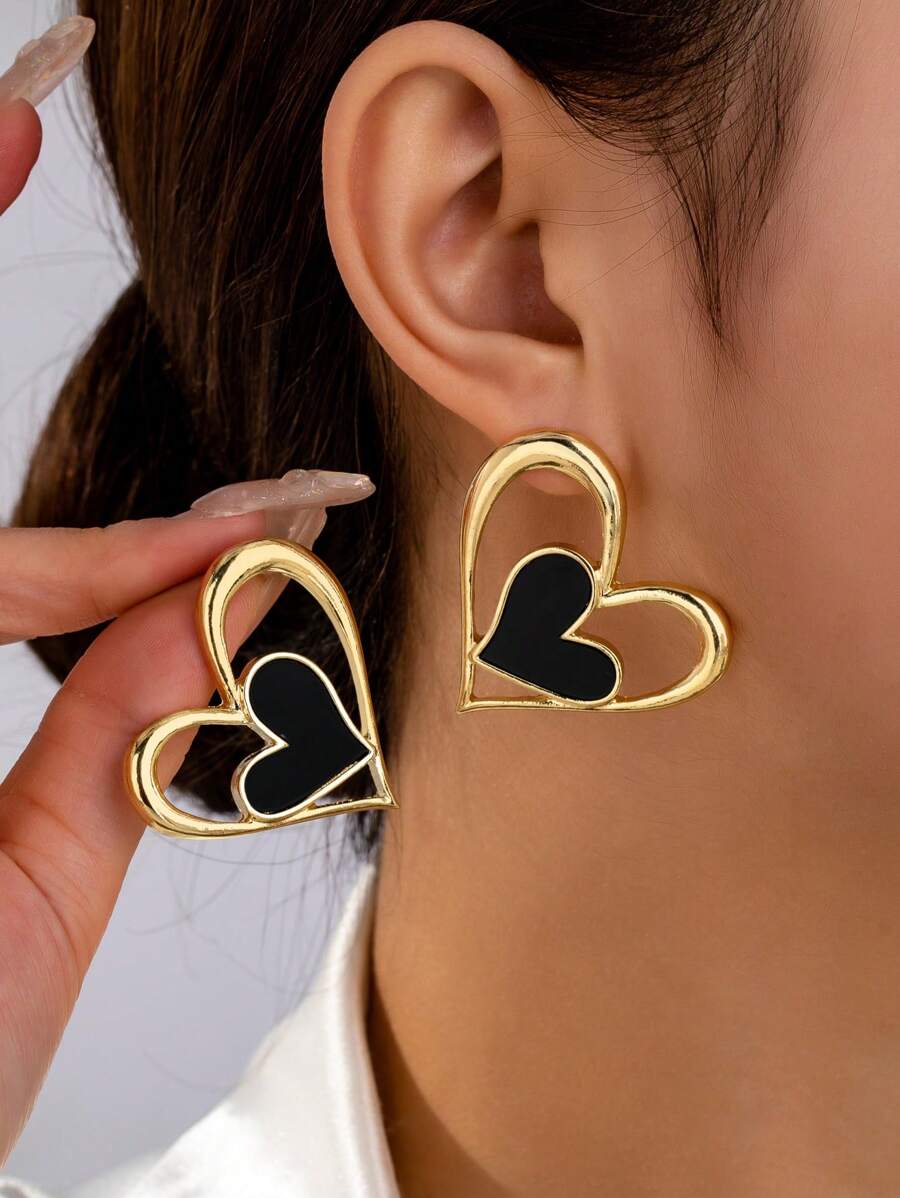 1 Pair Minimalist Fashionable Hollow Leopard Print Heart Drop Earrings, Versatile European & American Style - Black - View 1
