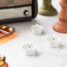 50 Peças Velas de Chá Sem Perfume de Longa Duração, Velas Brancas Sem Pinga e Sem Fumaça, Tamanho: 3,5 cm/ 1,37 pol. Para Churrasco, Casa, Piscina, Bar, Festa de Aniversário, Decoração de Casamento e Emergência. Halloween, Assustador, Outono, Festival, Natal, Inverno, Feriado, Festival, Decoração de Quarto, Presentes